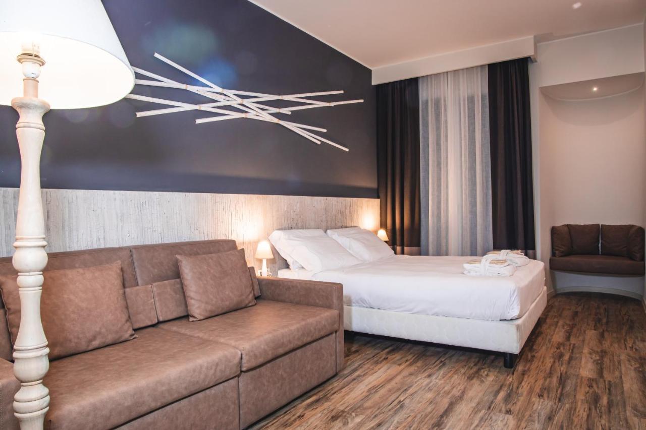 Hotel Universal Senigallia Esterno foto