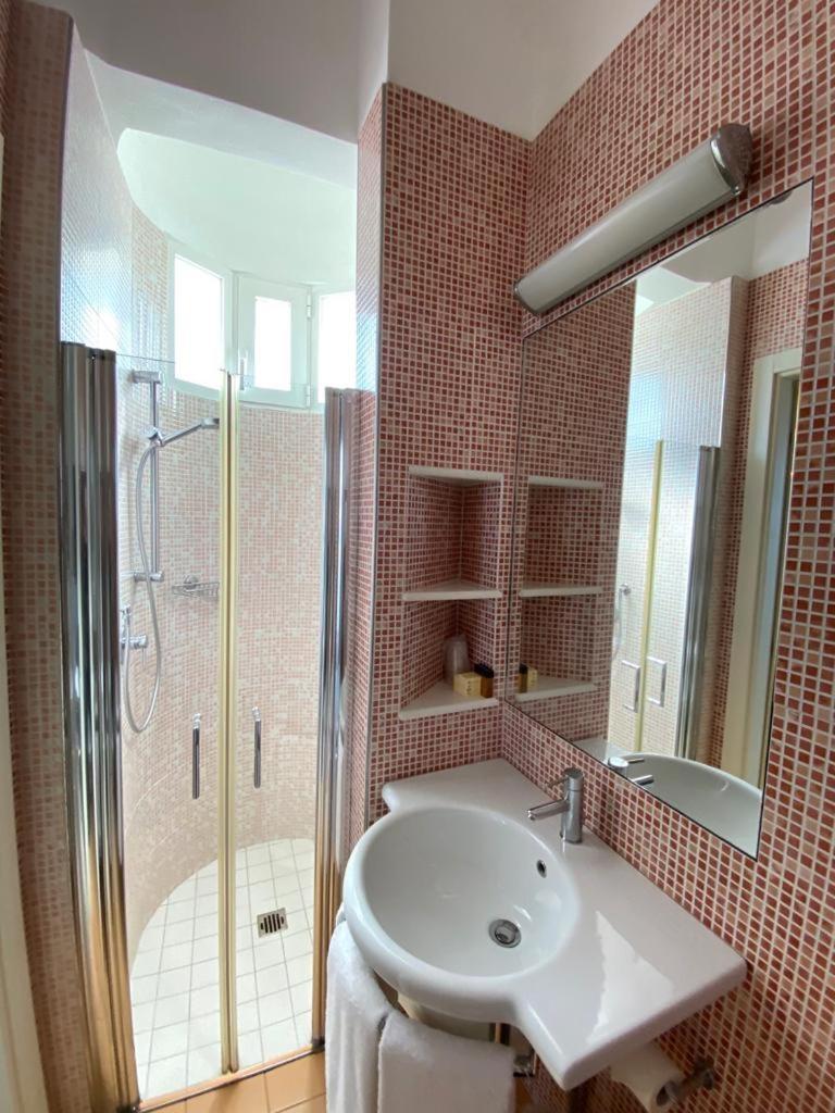 Hotel Universal Senigallia Esterno foto